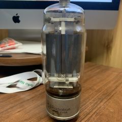 LAMPA 813