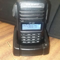 Yaesu FT-4X