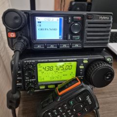 Hytera MD 785G UHF z gps