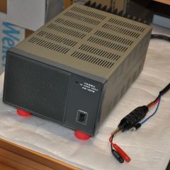 Zasilacz z głośnikiem Yaesu FP-107E Made in Japan Transformatorowy 13,8V 25A waga 9kg Stan idealny