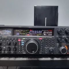 Yaesu FT-2000D 200W Transceiver SP-2000