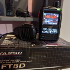 Yaesu ft5d