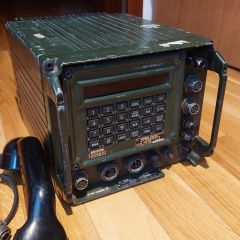 WOJSKOWY TRANSCEIVER RACAL 30-76MHz 50W (VRM 5080 )