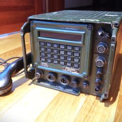 WOJSKOWY TRANSCEIVER RACAL 30-76MHz 50W (VRM 5080 )