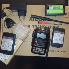 Yaesu FT-70DE + dodatki