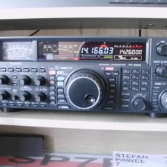 Transceiver HF YAESU FT-2000 + głośnik SP-2000
