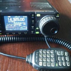 ICOM IC7000