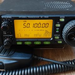 Icom IC-703 KF/6m ATU 10W, all mode