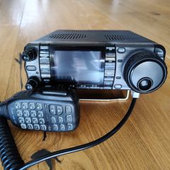ICOM IC-7000 HF/6m/2m/70cm