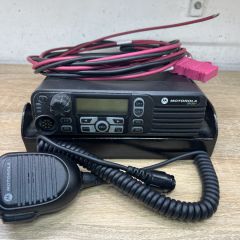 Motorola DM3601 z całym pasmem 2 m.
