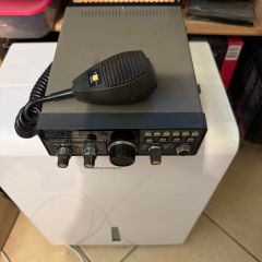 Yaesu. FT 780R