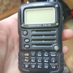 Yaesu VX7R