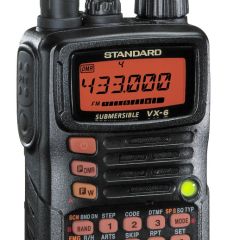 RĘCZNY TRANSCEIVER  FIRMY YAESU TYPU VX6E