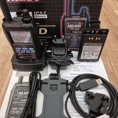 YAESU FT5D JAK NOWE NA GWARANCJI DUŻO DODATKÓW