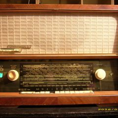 odbiornik  radiowy  STRADIVARDI  3