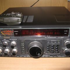 Yaesu FT 990