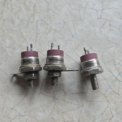 Tranzystory mocy w.cz KT926A