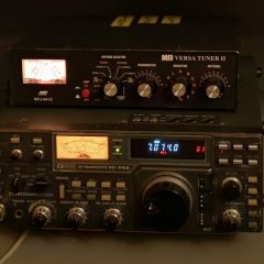Sprzedam: Radiostację HF Icom IC-751 + skrzynkę antenową MFJ-941