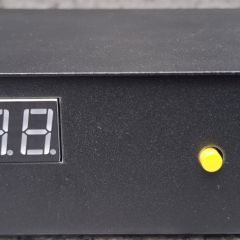Mikroprocesorowy sterownik przełącznika anten