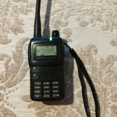 Ładowarkę do Kenwood th-f5 kupię