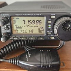 Icom IC-703+ super wszystkie obcje dodatkowe stan b.dobry doskonały odbiornik .skrzynka antenowa