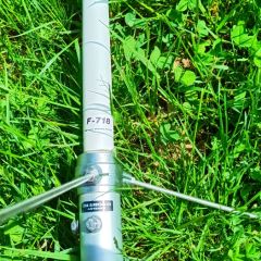 Antena UHF Diamond F-718